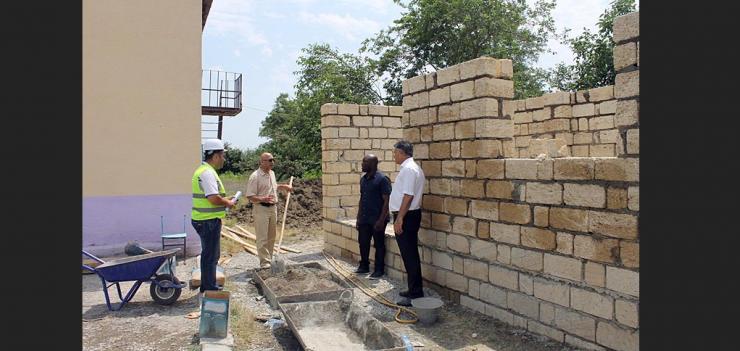 Led by their volunteer Community Development Council, Niyazabad citizens joined forces with the SEDA project to improve the school 