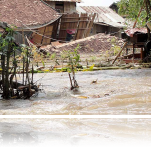 Photo Credit: Cambodia floods 2011. Thearat Touch EU/ECHO Licensed under CC BY 2.0